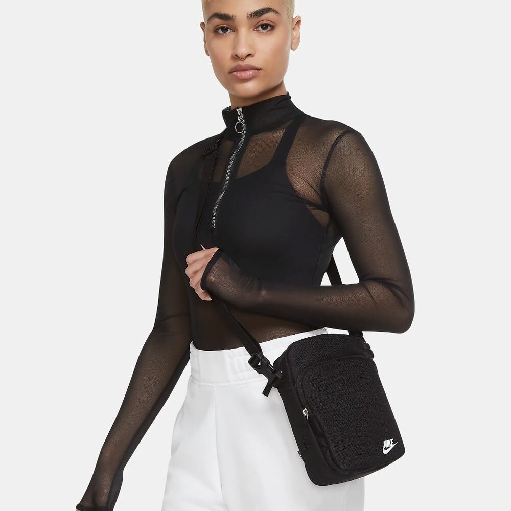 Nike Heritage Crossbody Bag, Black - Picture 3 of 8